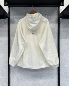 Corteiz half zip up hooded jacket - Image 4