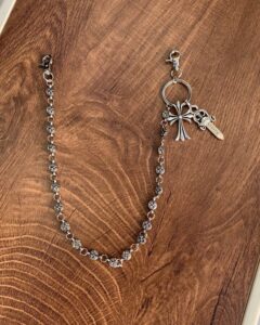 Chrome heart cross side chain - Image 3