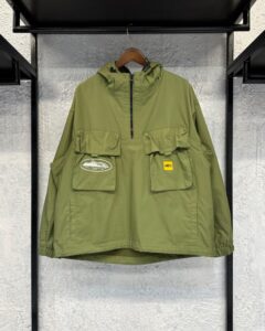 Corteiz half zip up hooded jacket - Image 2