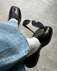 MAISON MARGIELA SPLIT-TOE LOAFERS - Image 3