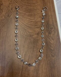 Chrome heart side chains - Image 4