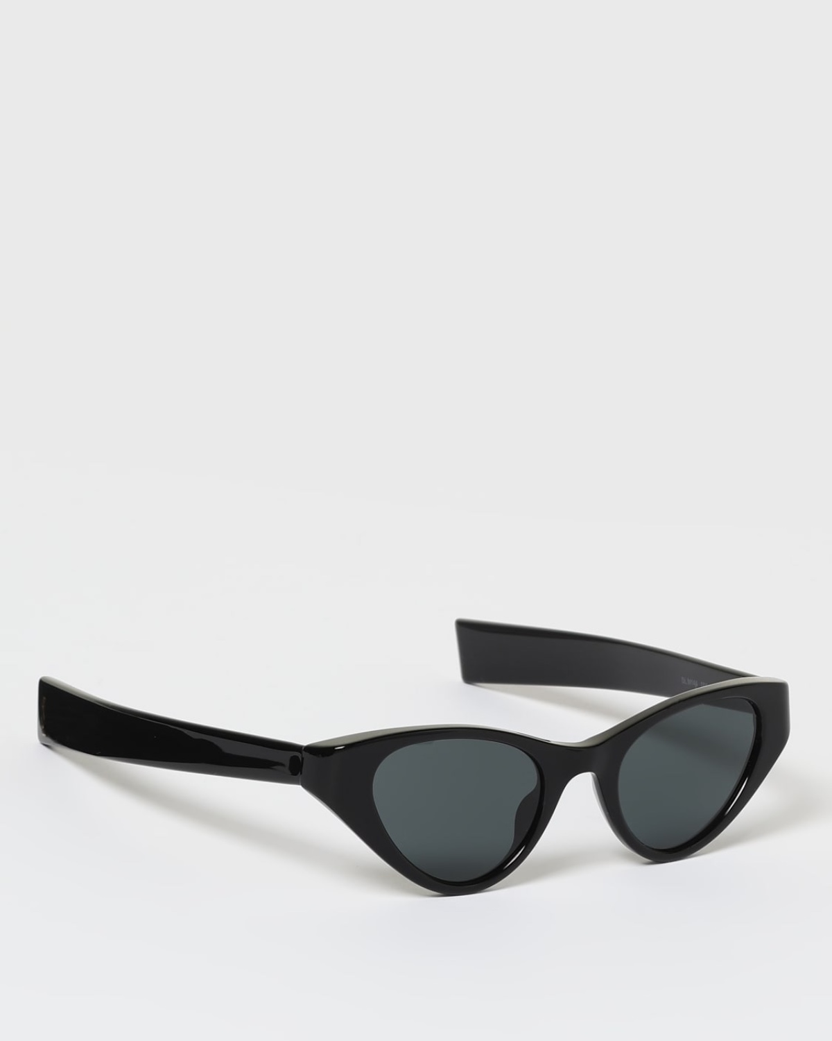 lc-abaf4135577d99808599e283058e7b9a.jpg Saint Laurent women sunglasses - Image 1