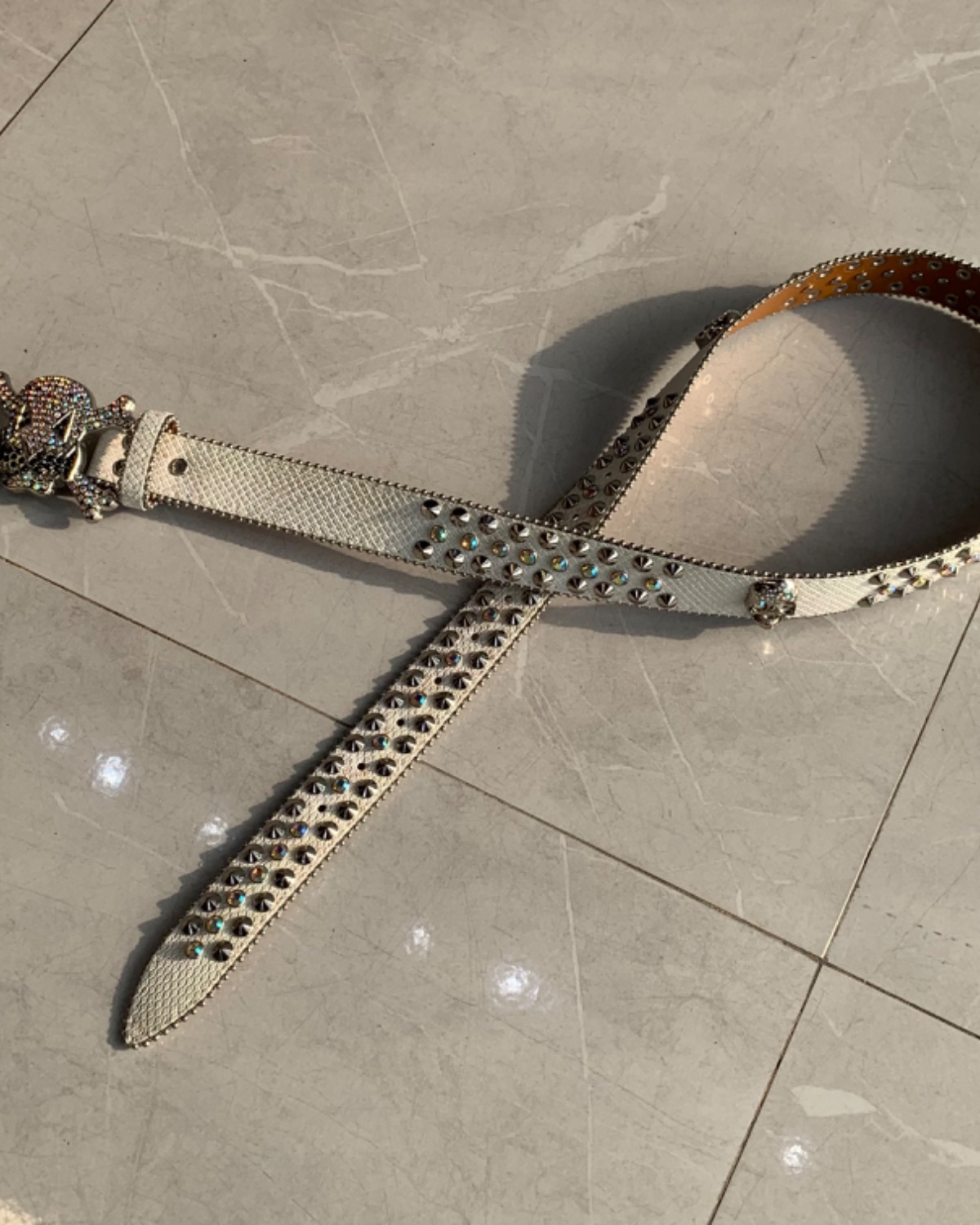 lc-d29e5284421196a01765858fb624ae18.jpg LC Skull rhinestone belt - Image 1
