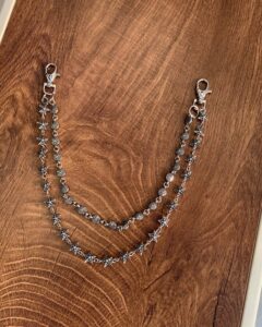 Chrome heart cross side chain - Image 4